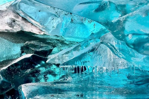 9-Day Blue Ice Spectacle: Laigu Glacier+ Lhasa+Nyingchi+Bomi+Yamdrok Lake