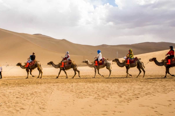 10-Day/13-Day Classic Silk Road Tour: Urumqi+Mogao Caves+Zhangye+Qinghai Lake+Tianchi Lake