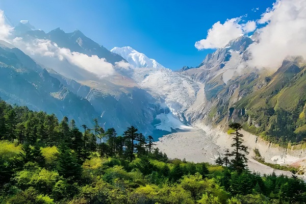 Hailuogou Glacier Park