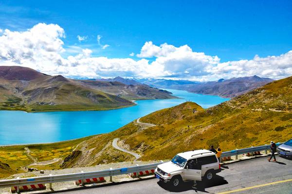 Yamdrok Lake